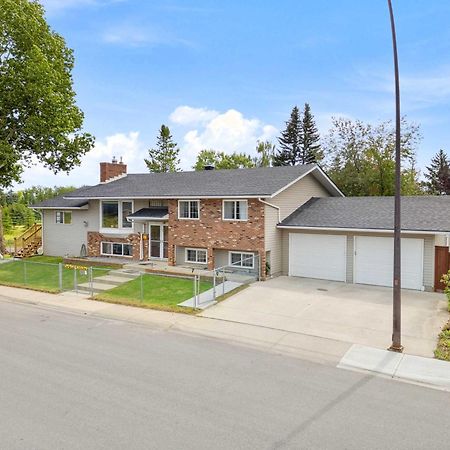 YYC New! Enjoy Yoga Classes! Private 2 Bedroom Suite W Netflix & Banff Pass! Near Championship Golf Course! מראה חיצוני תמונה