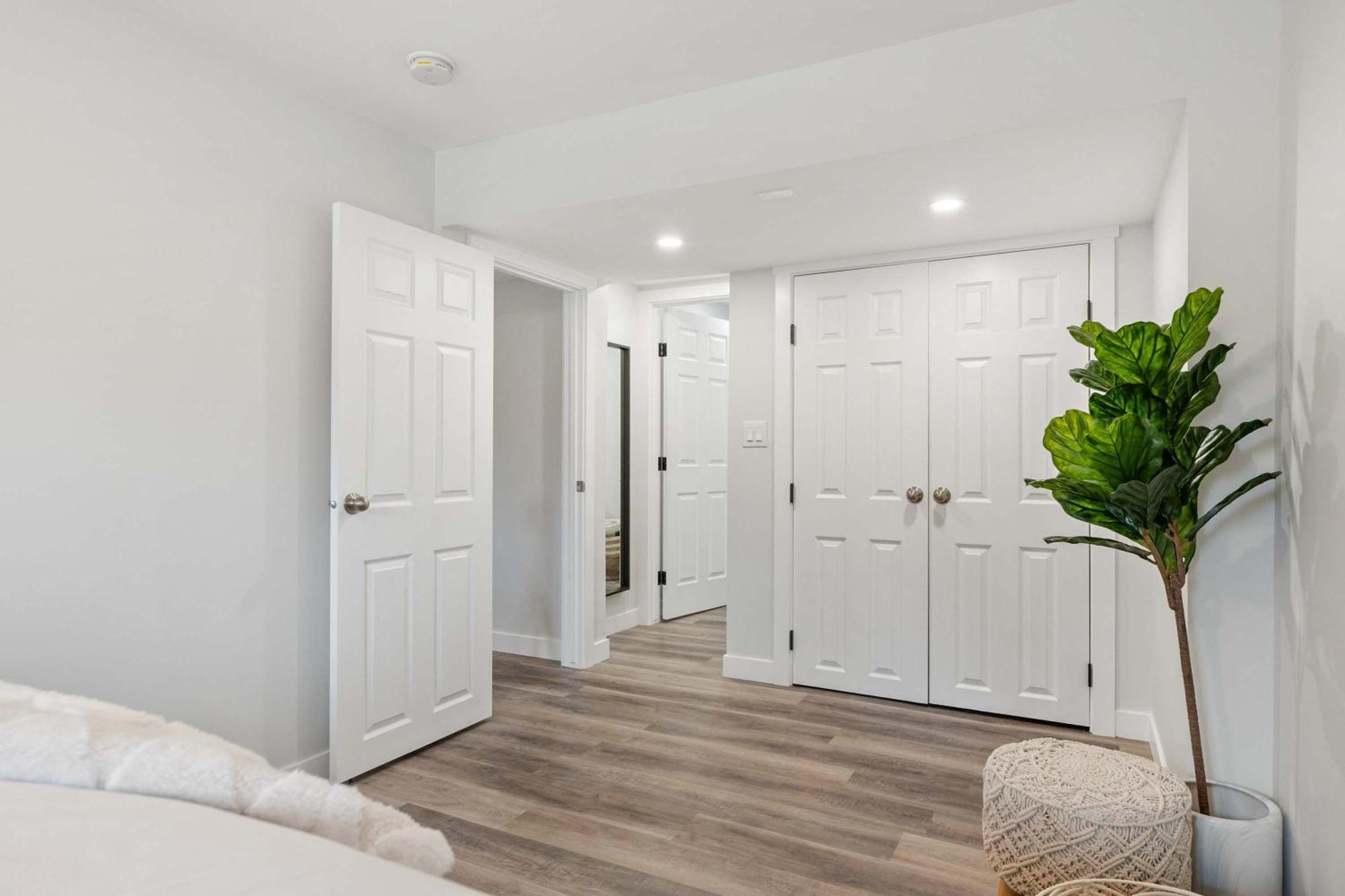 YYC New! Enjoy Yoga Classes! Private 2 Bedroom Suite W Netflix & Banff Pass! Near Championship Golf Course! מראה חיצוני תמונה